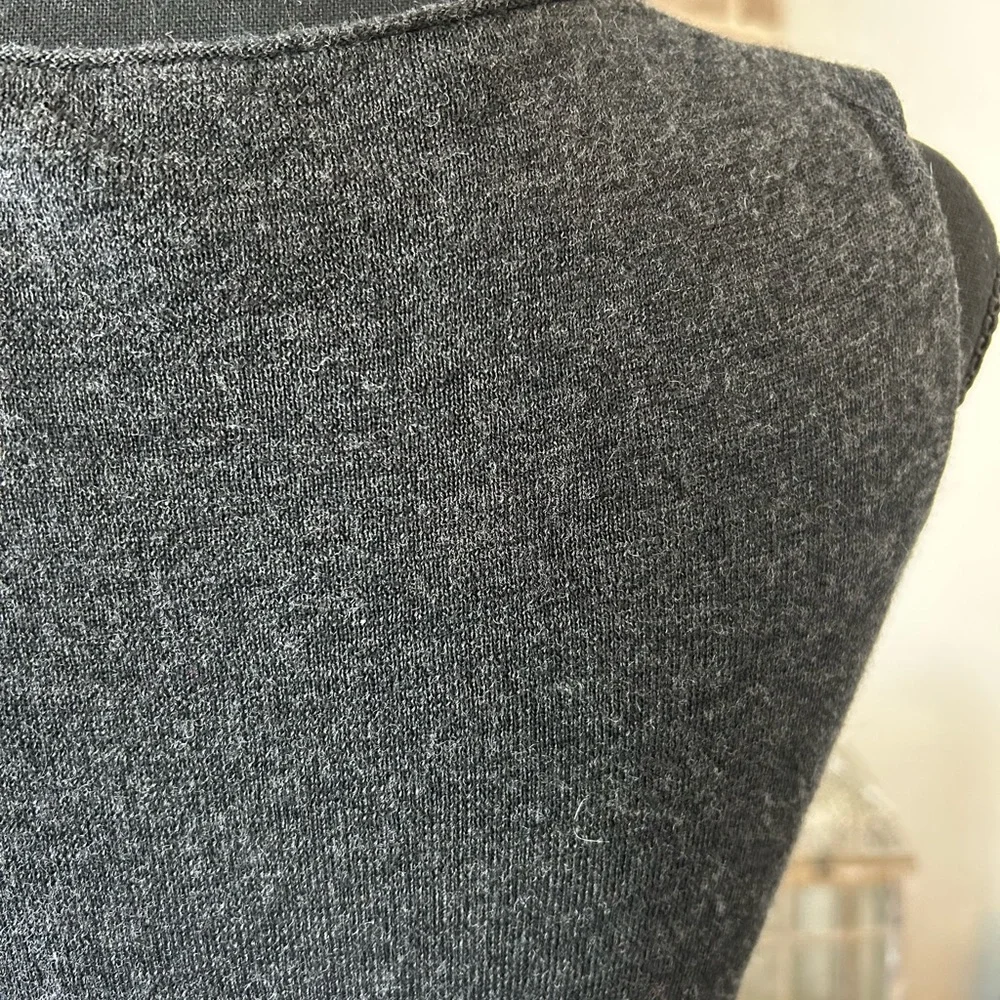 Eileen Fisher Charcoal Gray Sleeveless Crew Neck 100% ItalianMerino Wool Sweater